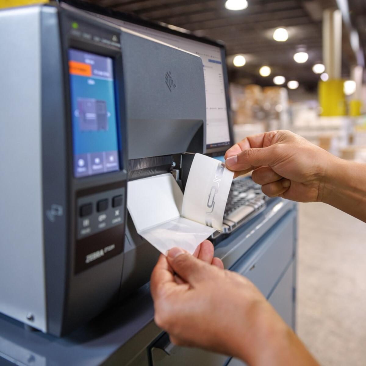 Zebra ZD231R RFID-s ipari címkenyomtató képe